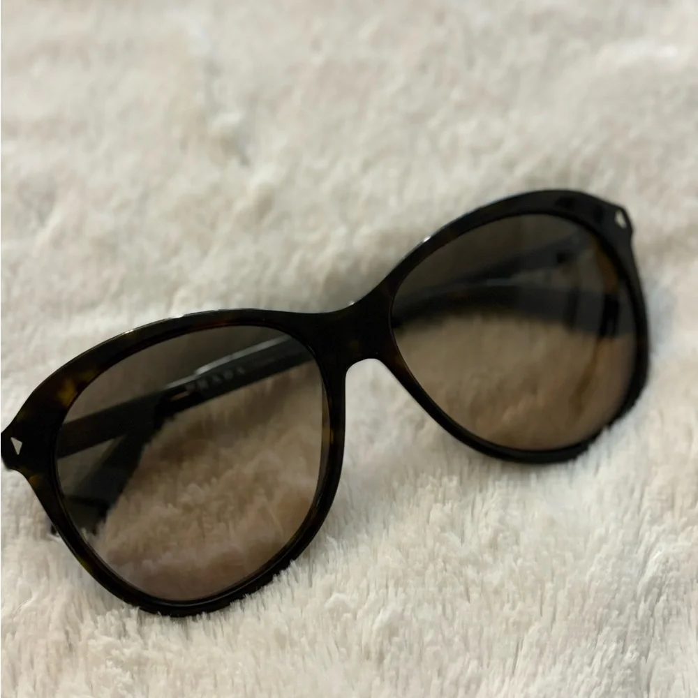 Prada Brown Cat-Eye Sunglasses Timeless Design - Picture 1 of 3